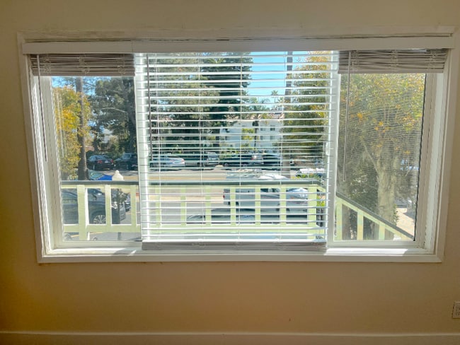 Photo - 270 Cliff Dr Unit 7