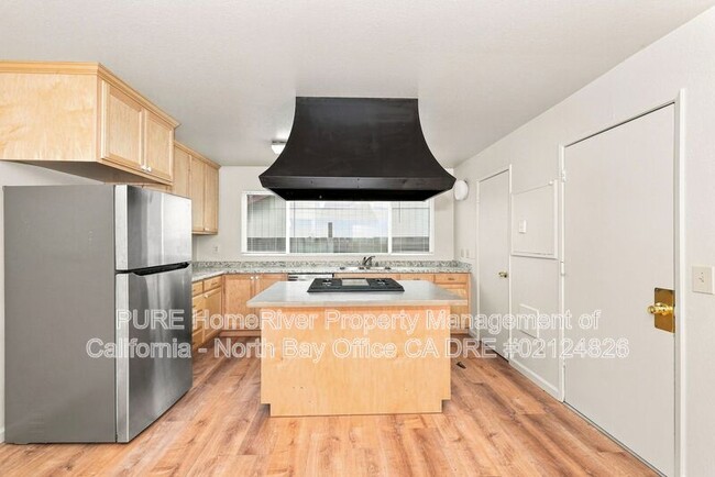 2436 Campbell Dr