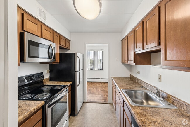 2BR, 1BA - 1,112SF - Kitchen