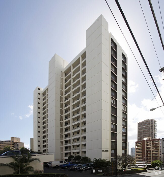 Primary Photo - Sky Tower