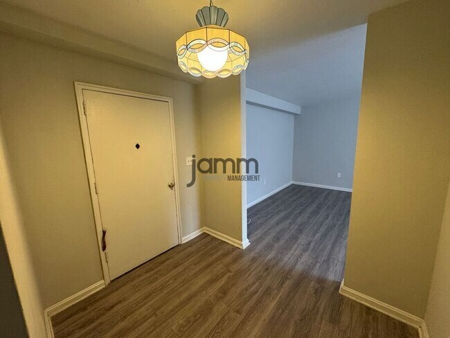 Photo - 11820 Edgewater Dr Unit #115