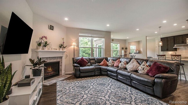 Photo - 28320 Verona Dr