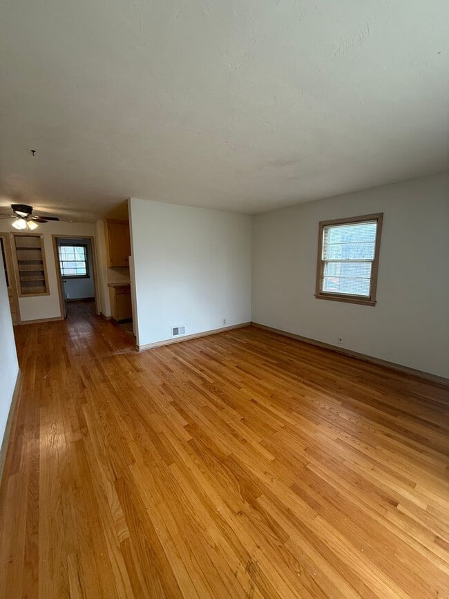 Photo - 2544 J St Unit #1