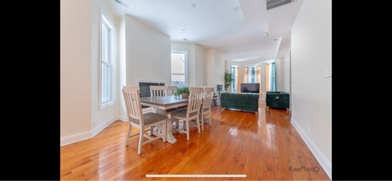 Photo - 3142 W 16th St Apartamento Unidad Floor 1
