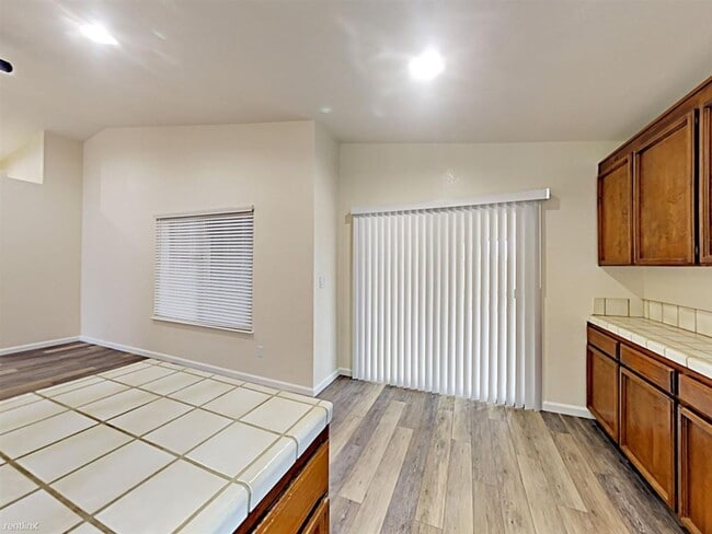 Photo - 1740 Gateway Dr