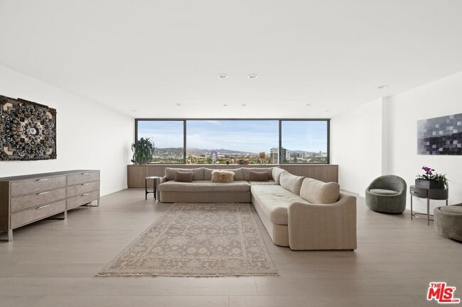 Building Photo - 2222 Ave of the Stars Unit 704