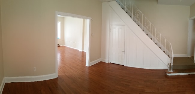 Photo - 3757 Cresson St