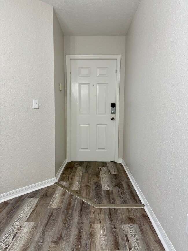 Photo - 7511 Seurat St