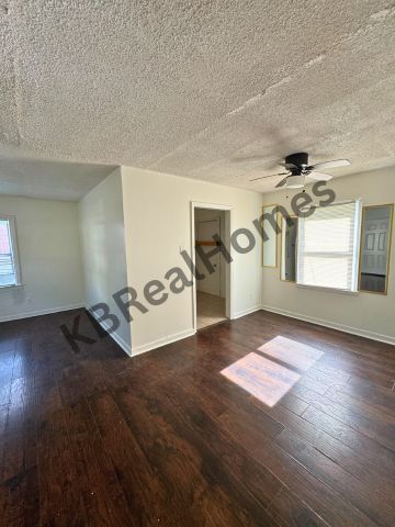 2601 Kenner Ave