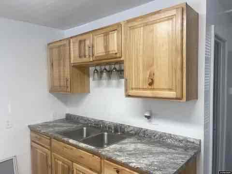 Photo - 730 S 3rd St