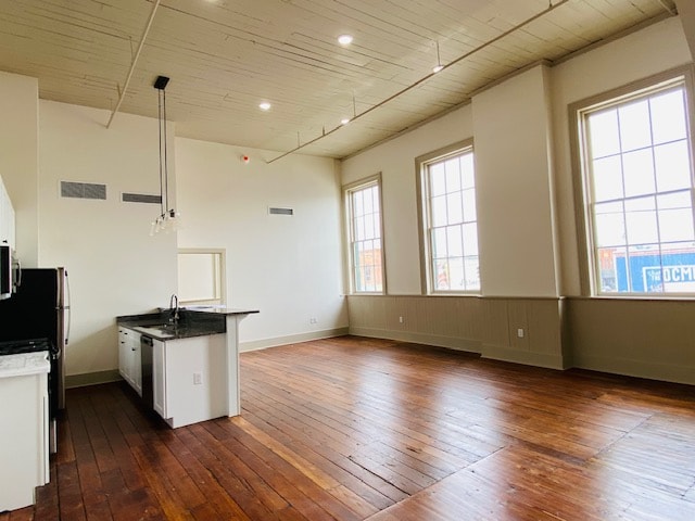 Photo - 70 Commerce St