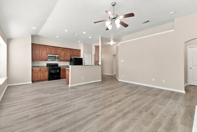 129 Oriole Dr