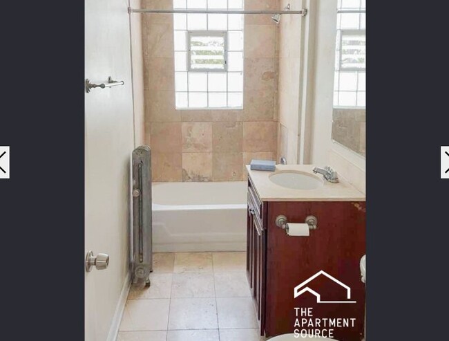 Photo - 3920 N Pine Grove Ave Unit 2