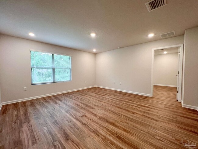 Photo - 6351 Burrow Ln