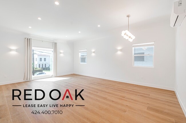 Building Photo - 1448 1/2 Holt Ave-1448 1/2 Unit 1448 1/2 Rental