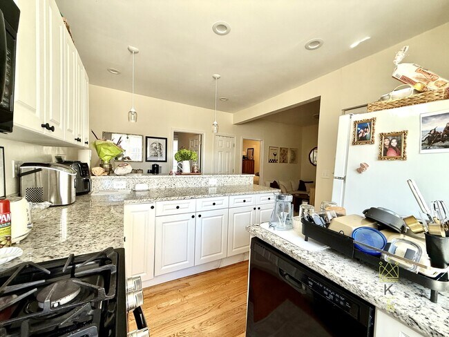 Photo - 1872 Commonwealth Ave Unit 14