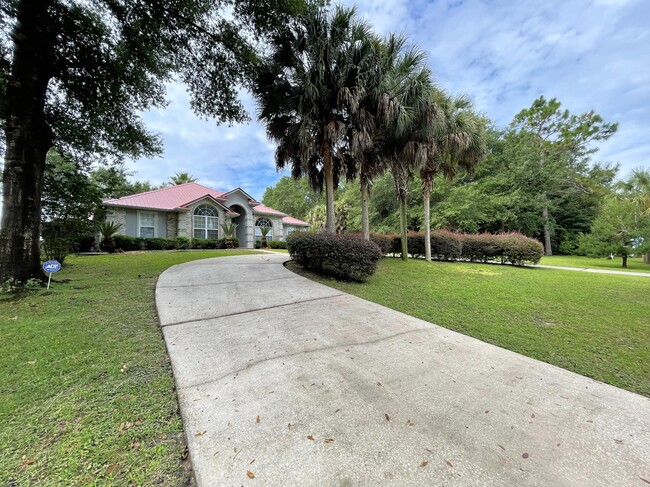 Photo - 205 Wedgewood Ln