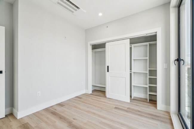 Photo - 3748 Lancaster Ave