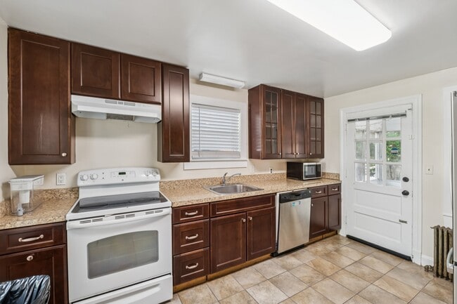 Photo - 7504 Hopkins Ave