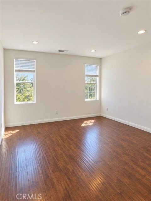 29 S Allen Ave