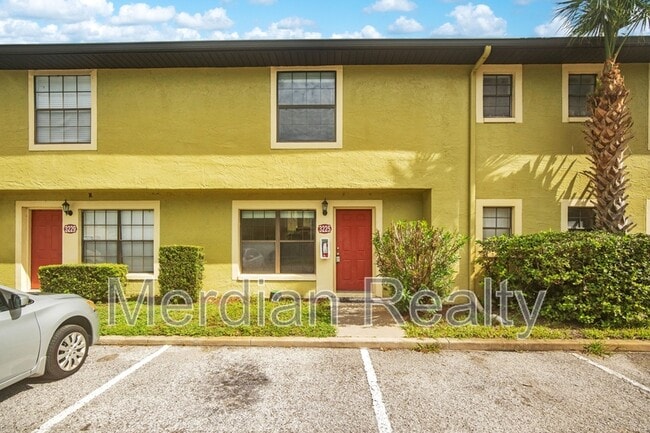 Building Photo - 3225 Oak Lawn Pl