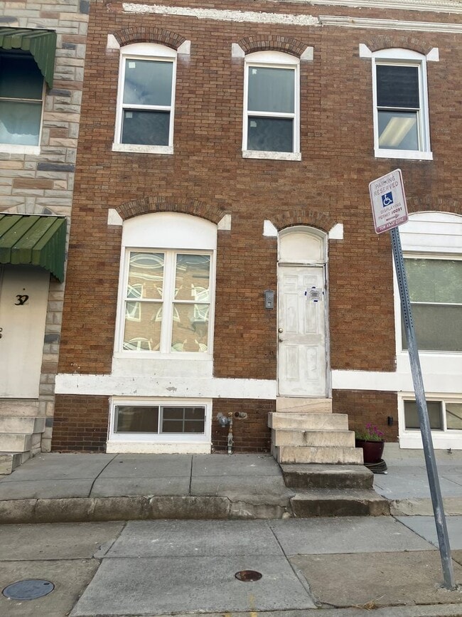Building Photo - 34 Gorman Ave Unit 2 Rental