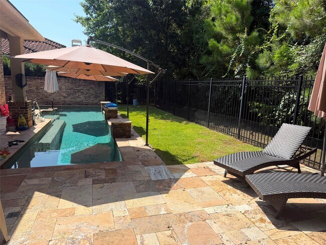 Photo - 31 Woodglade Way