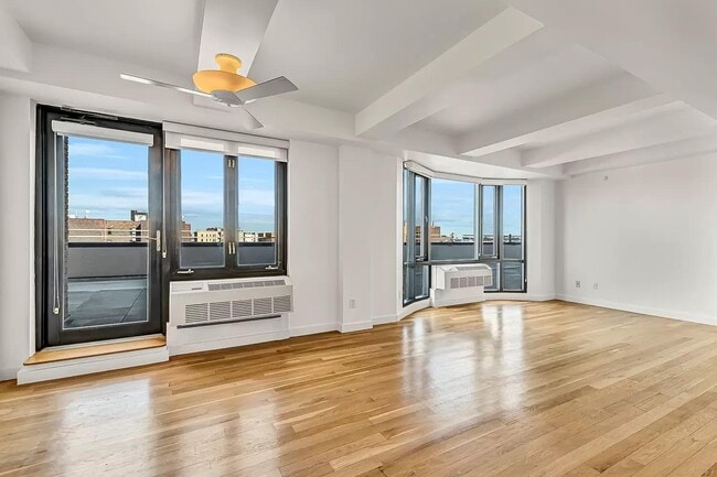 Photo - 35-40 30th St