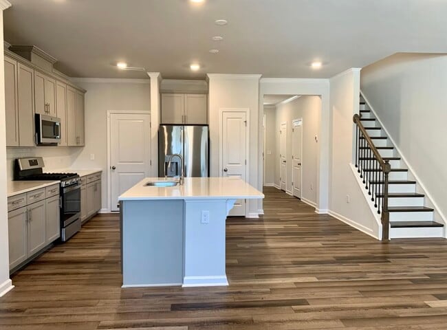 Photo - 525 Hazy Hls Ln