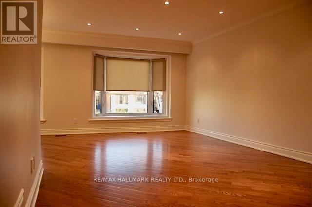 Photo - 162 Combe Ave