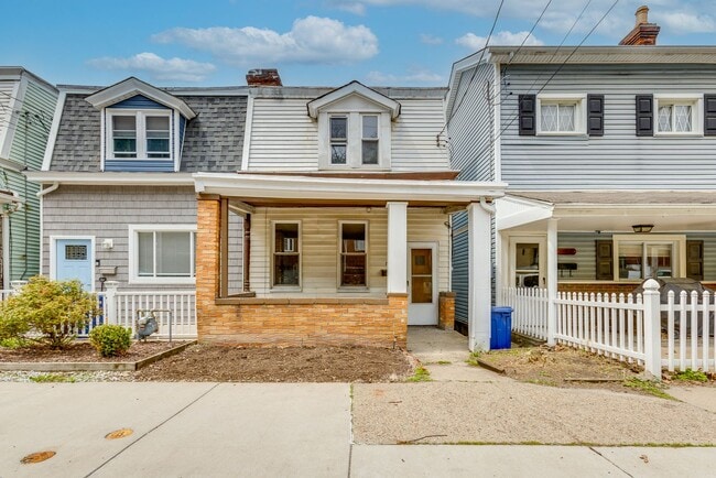 Photo - 236 Plymouth St