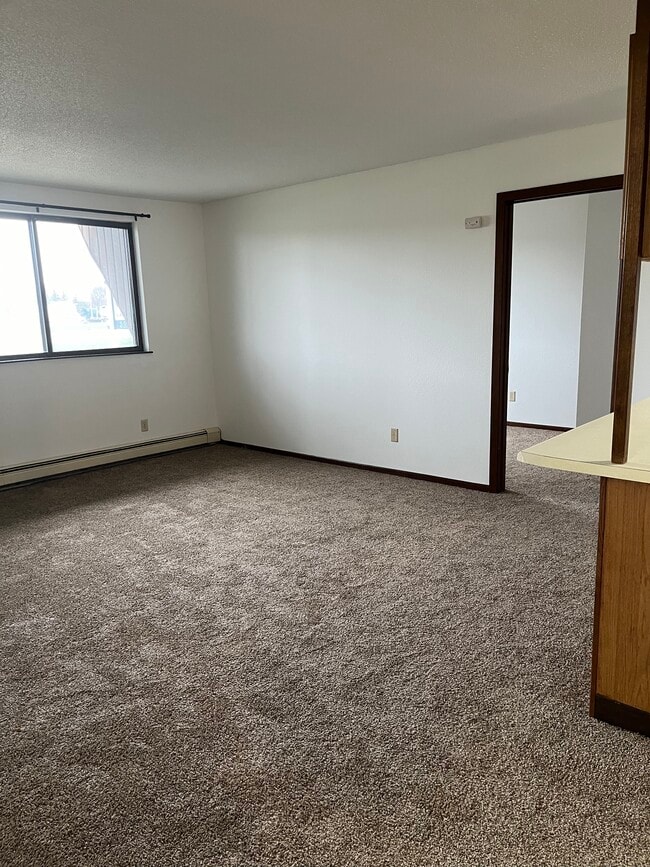 727 Apartments