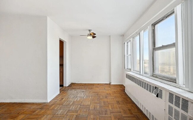 Photo - 3131 Grand Concourse