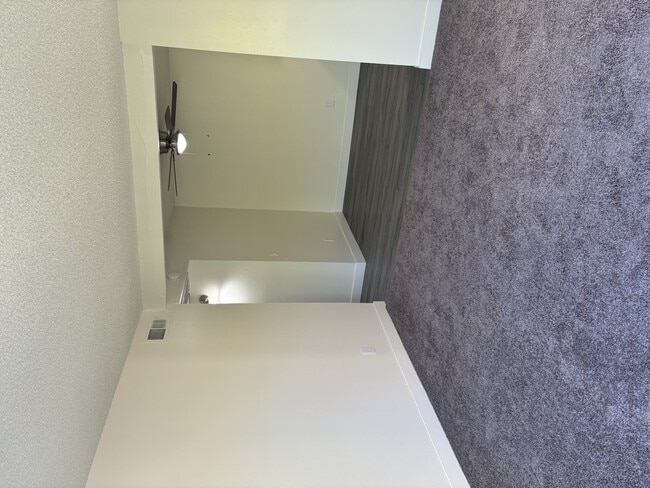 River Rock Apts