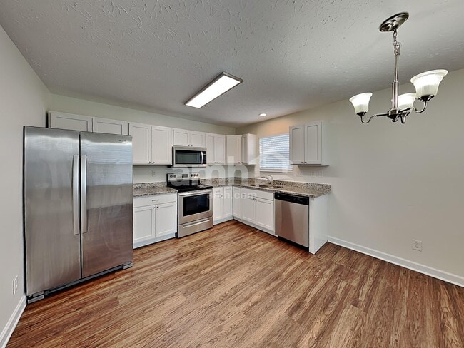 Photo - 7450 Sterling Springs Way