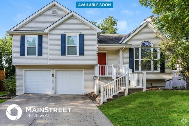 Building Photo - 1405 NE Tawny Dr Rental