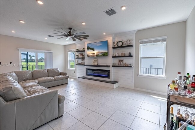 Photo - 10609 SW Vasari Way