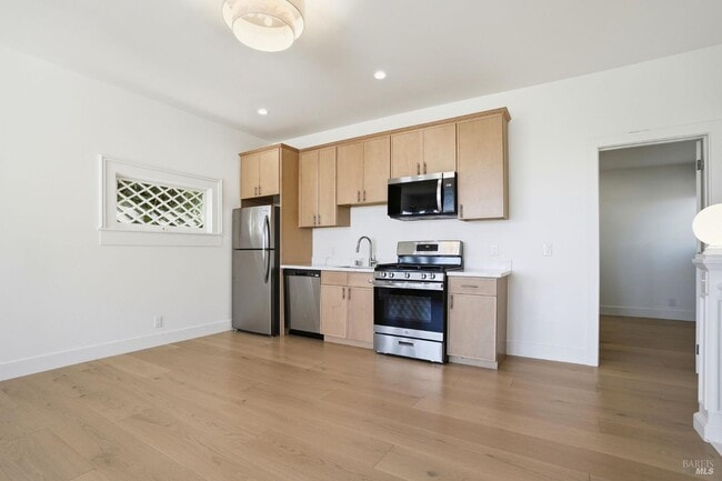 Photo - 172 Bella Vista Ave