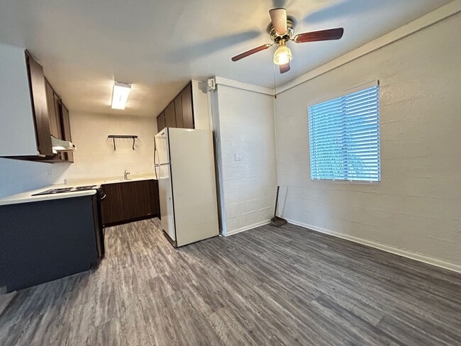 Photo - VERY ROOM 1 BEDROOM 1 BATH