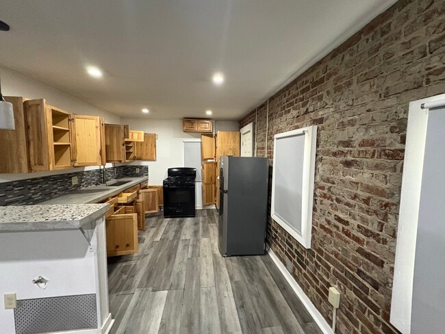 Building Photo - 2209 Bird Ave