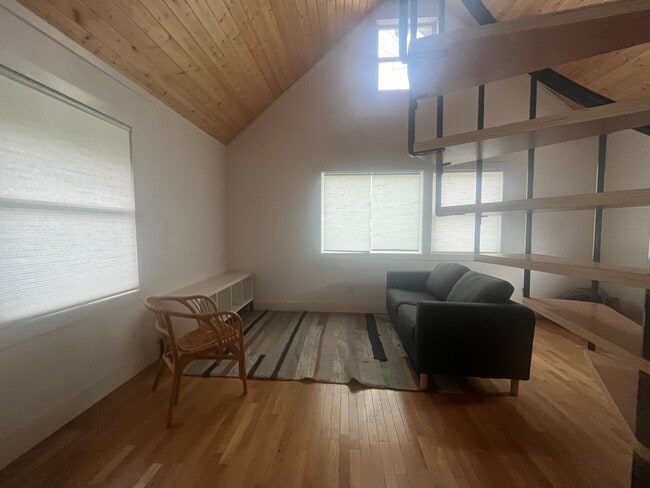 Photo - 1003 George Wilson Rd