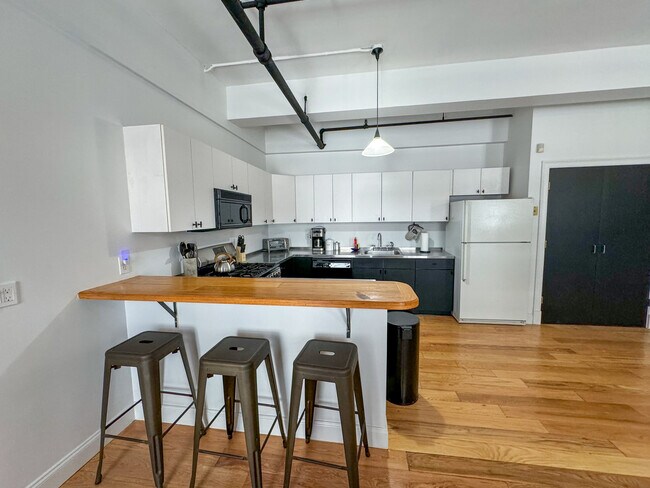 Photo - 19 Stanhope St Unit 2C