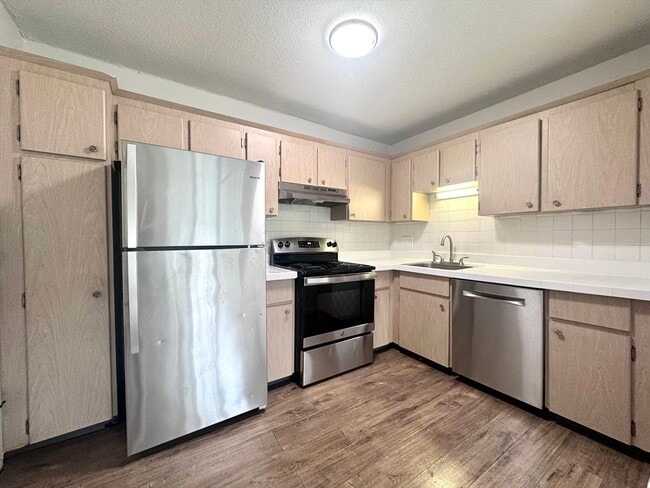 Photo - 132 North St Apartment Unit 10