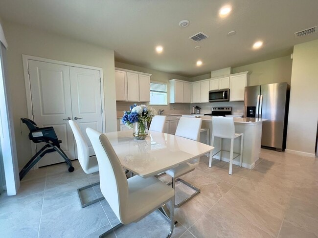 Photo - 2143 Charming Ave