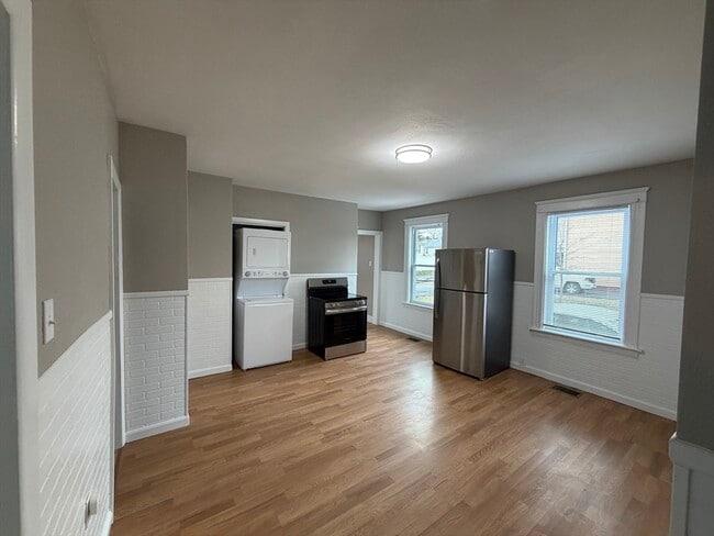 Building Photo - 10 Acton St Unit 1