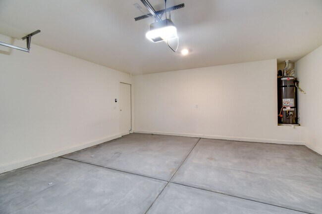 Photo - 3 Bedroom with Loft!