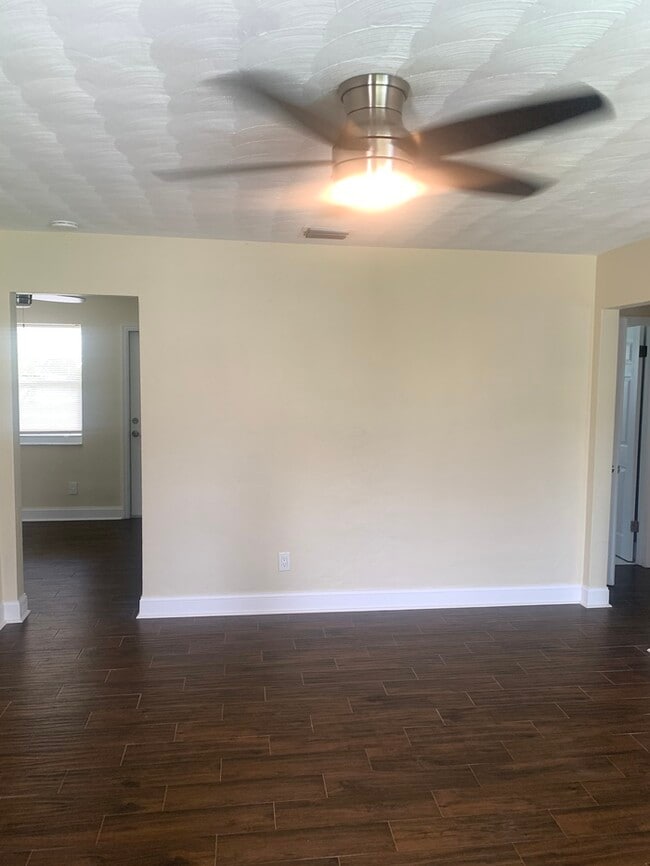 Photo - REMODELED 2 BR, 1 BATH 1 CAR GARAGE !