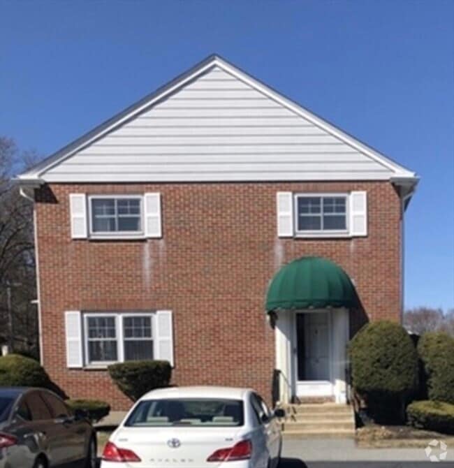 Building Photo - 56 Emerson Gardens Rd Unit 56 Rental
