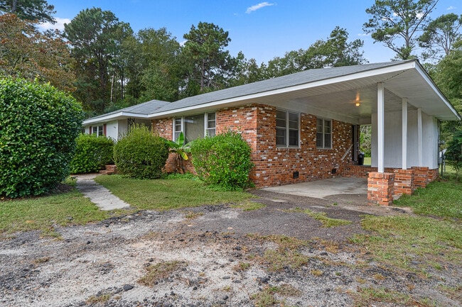 Photo - 1457 Columbia Hwy N