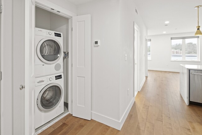 Photo - 50 Hichborn St Unit 204